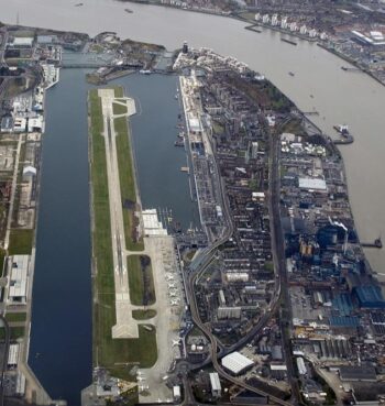 <strong>London City Airport, Dry Dock Access Hatches </strong>